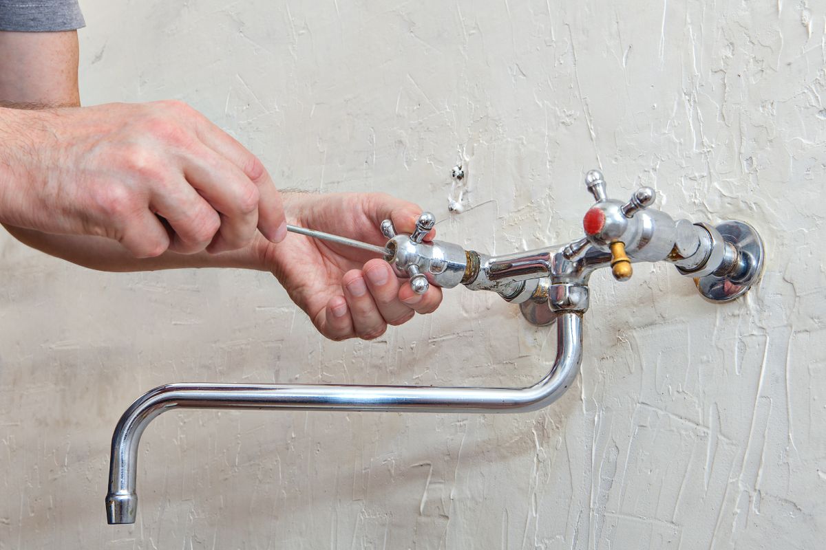 Fixture Installation (Sinks, Faucets, Toilets, Tubs, Showers)